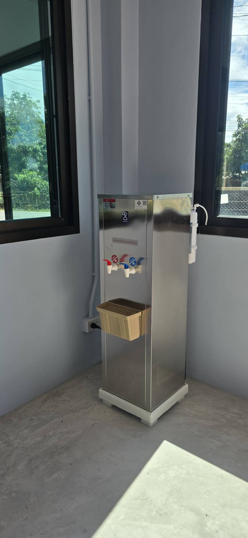 2025698